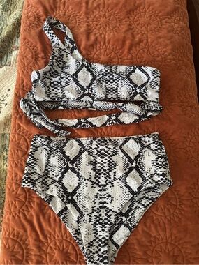 Shein Black & White Snakeskin High-Waist bikini